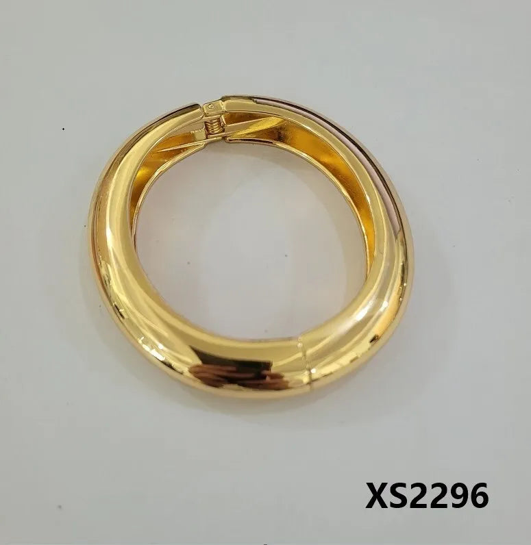 Ingemark 4 Stili Esagerati Punk Geometrici Grandi Braccialetti Aperti a Molla da Donna Chunky Heavy Metal Bracciale da Uomo Gioielli Regalo