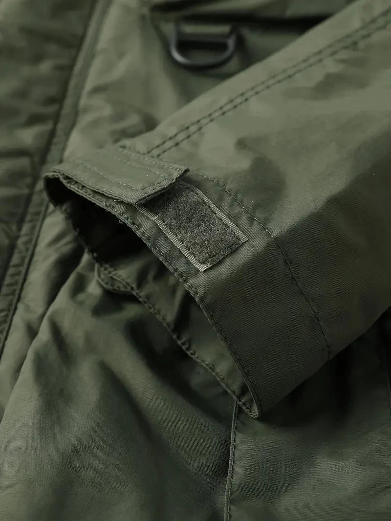 Giacca con cappuccio staccabile con maniche antivento adatta per attività all'aperto gilet multitasche impermeabile casual da uomo