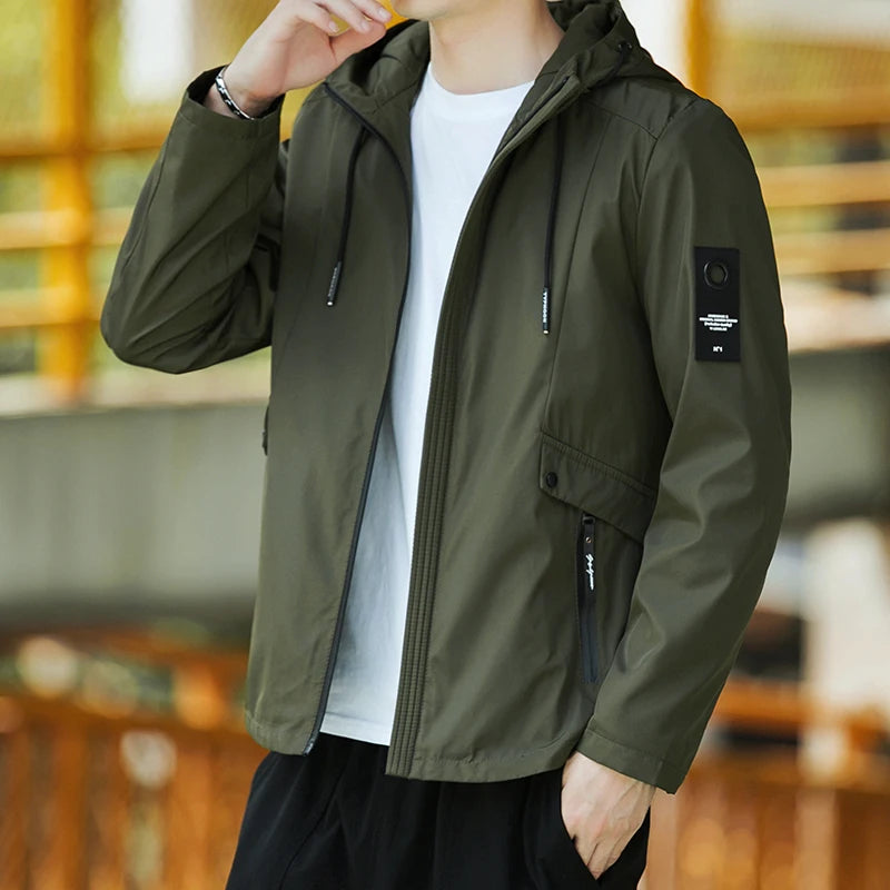 Giacche da uomo Giacca militare impermeabile con cappuccio Giacca a vento Cappotto sportivo da campeggio all'aperto Abbigliamento maschile Cappotto sottile 5XL 6XL 7XL