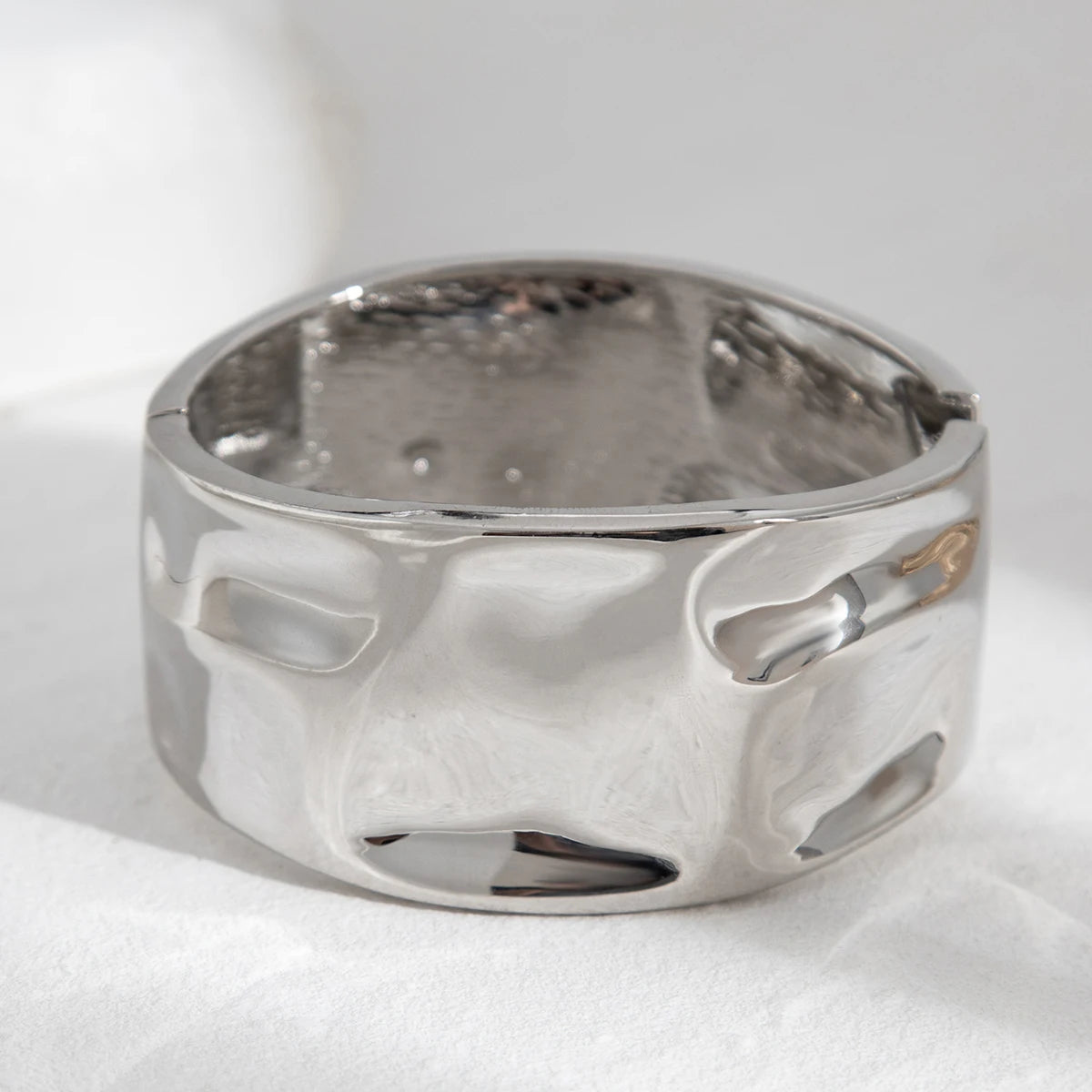 Ingemark 4 Stili Esagerati Punk Geometrici Grandi Braccialetti Aperti a Molla da Donna Chunky Heavy Metal Bracciale da Uomo Gioielli Regalo