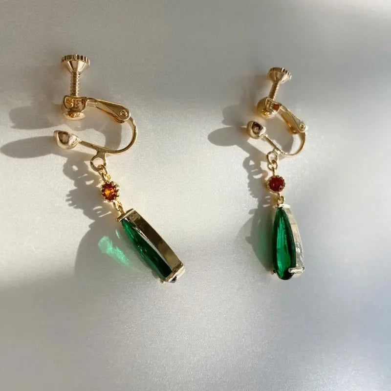 Orecchini a bottone in cristallo Anime giapponesi orecchini in Costume Clip per l'orecchio per le donne ragazze accessori per gioielli Cosplay regalo