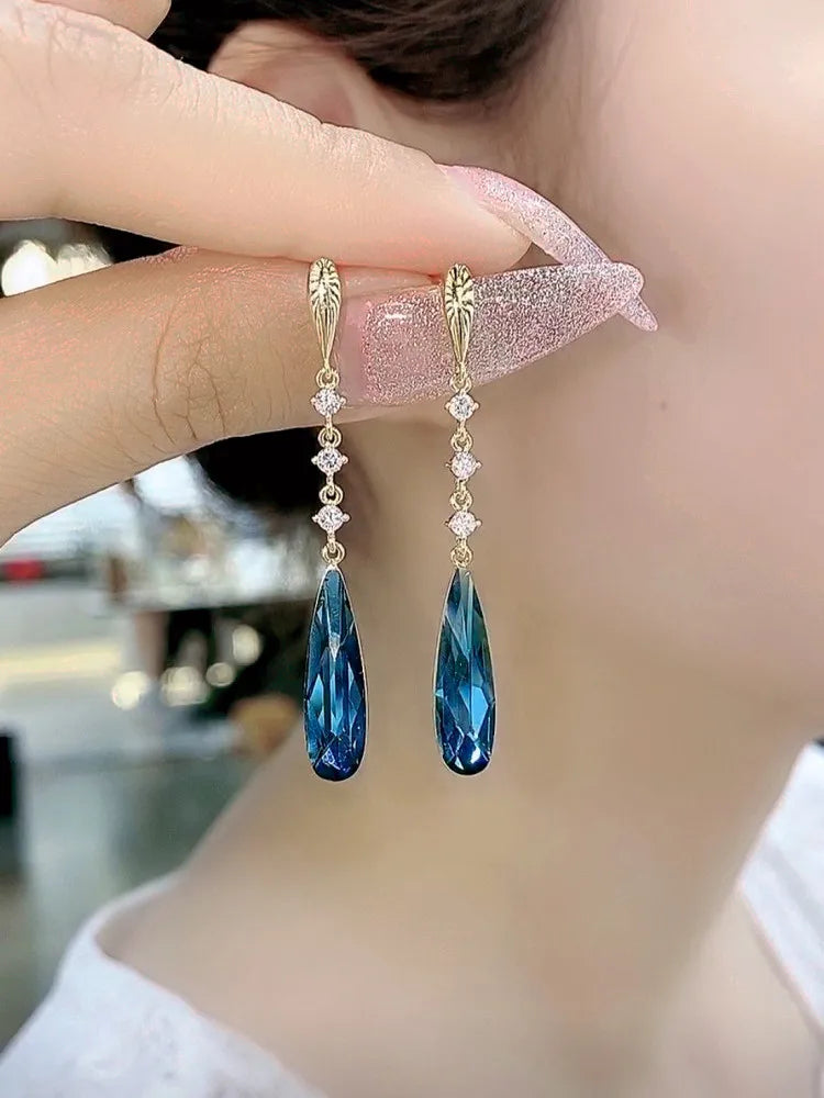 Orecchini pendenti in cristallo blu lucido alla moda per le donne moda semplice ciondolo a goccia d'acqua orecchino ragazza festa gioielli da sposa regali