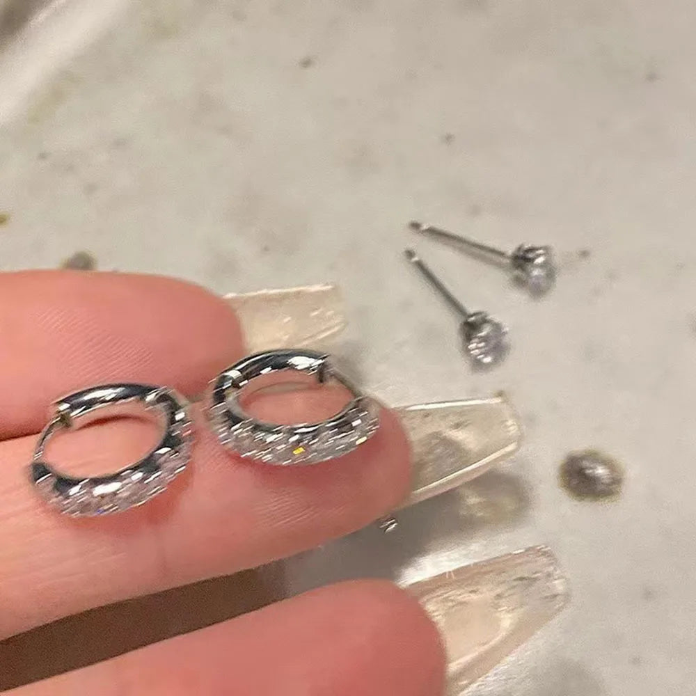 4 pezzi orecchini zircone design semplice nappa irregolare punk orecchini hip-hop cartilagine senza orecchini a clip forati gioielli da donna