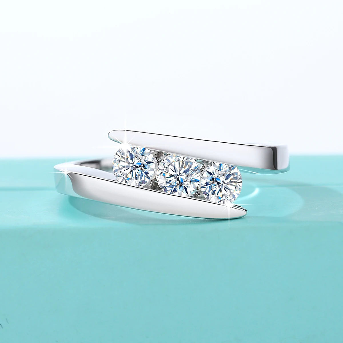 Anello in argento Sterling Moissanite 3 Stone per donna con certificato gioielli di fidanzamento di lusso 2024 regalo di tendenza per una ragazza vendita